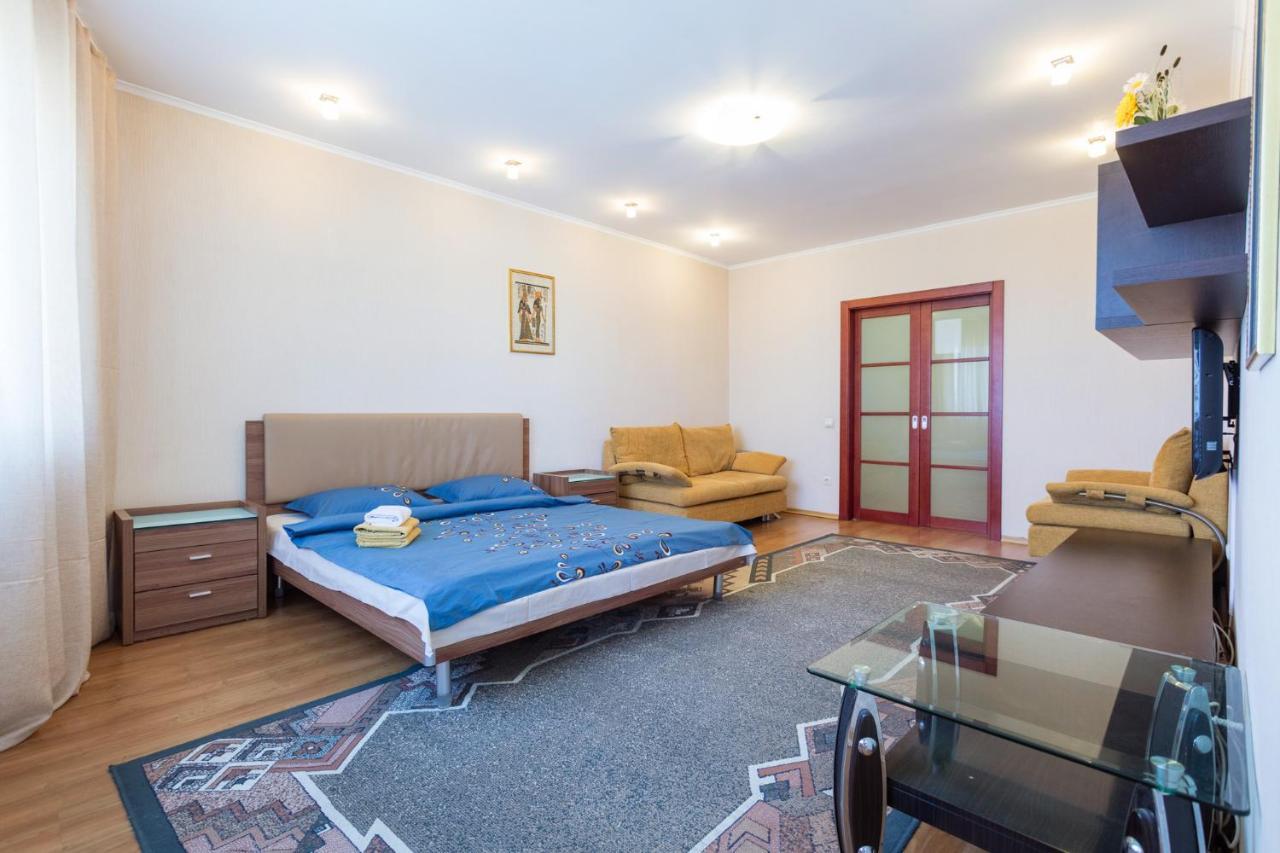 Apartments On Darnitsa Киев Экстерьер фото