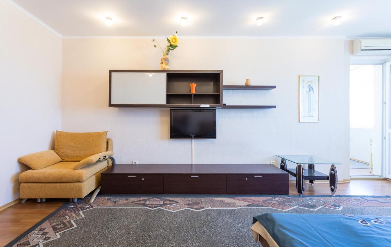 Apartments On Darnitsa Киев Номер фото